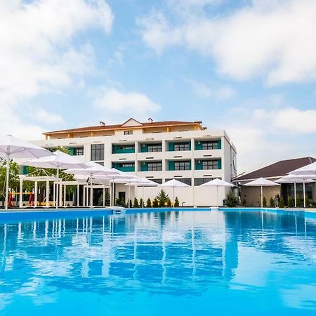 Hotel Welcome Summer Zatoka Exteriér fotografie