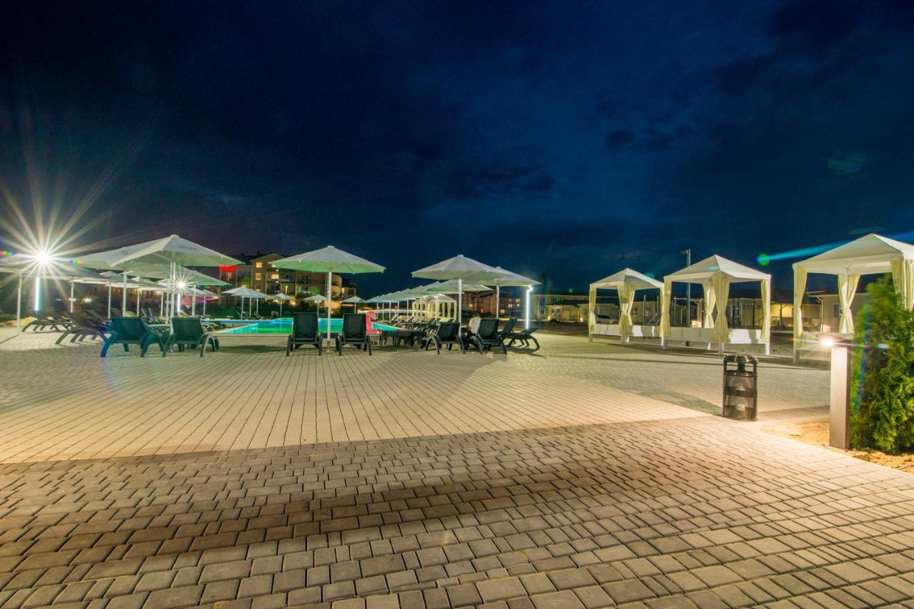 Hotel Welcome Summer Zatoka Exteriér fotografie