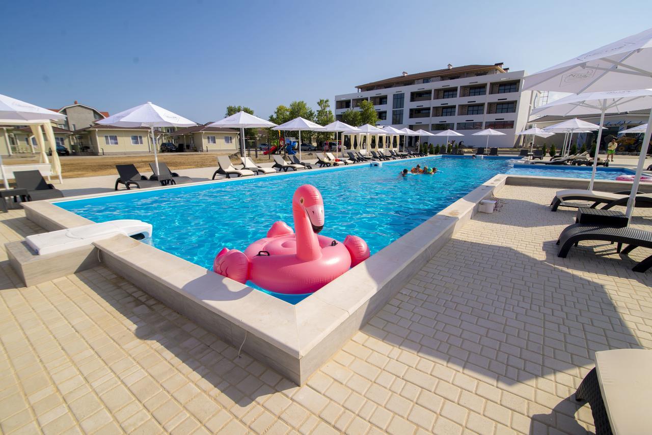 Hotel Welcome Summer Zatoka Exteriér fotografie