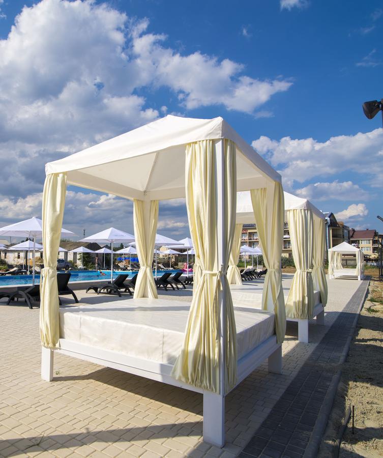 Hotel Welcome Summer Zatoka Exteriér fotografie