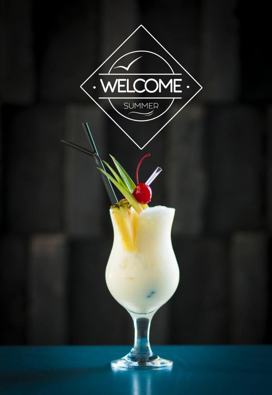 Hotel Welcome Summer Zatoka Exteriér fotografie