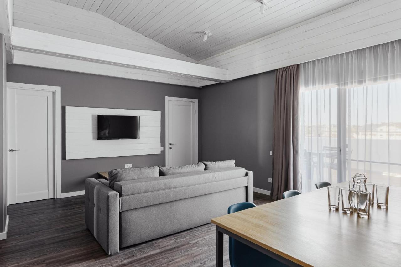 Hotel Welcome Summer Zatoka Exteriér fotografie